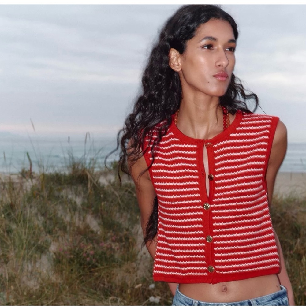 Zara Red and White Striped Sleeveless Top